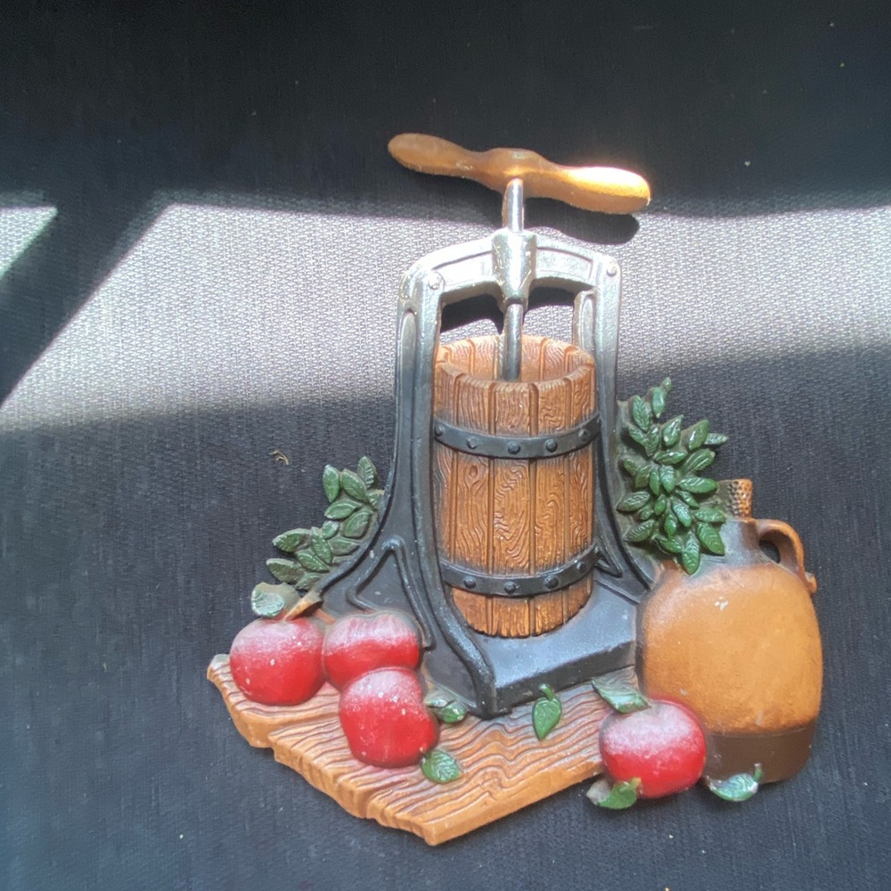 Vintage Homco USA 1978 Cast Metal Country Core Décor Kitchen Apple Press Cider